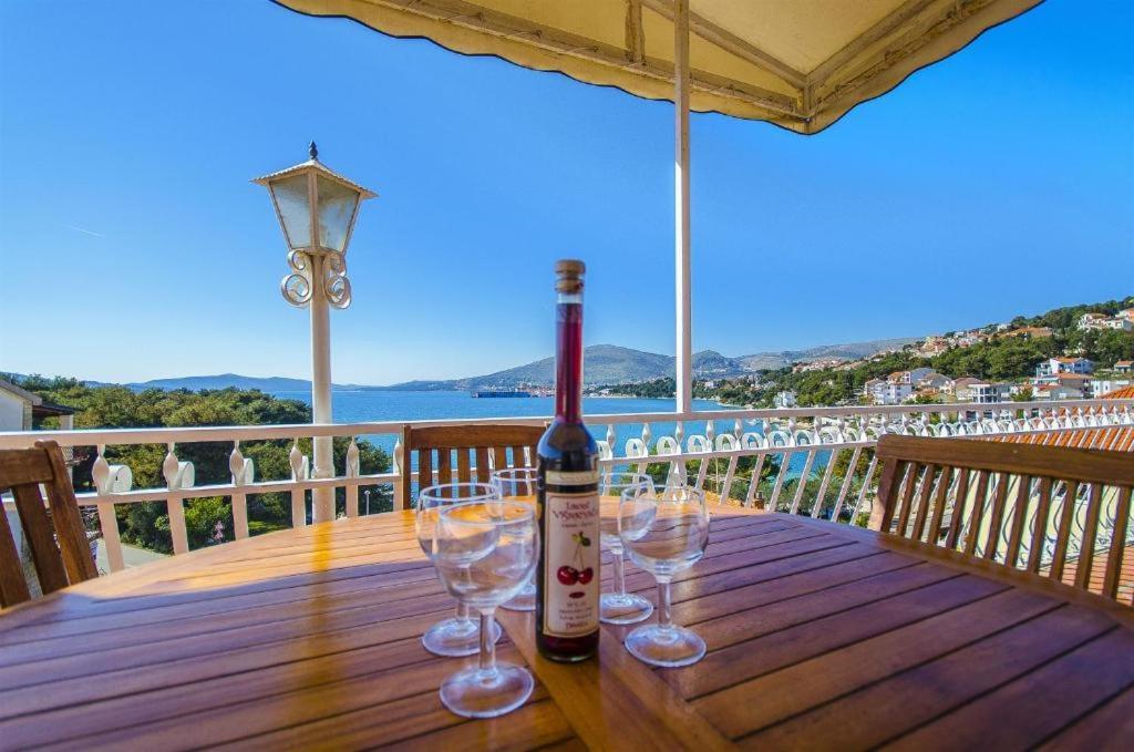 Three Bedroom Apartment With Amazing Sea View Trogir Exterior foto